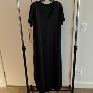 Black t-shirt maxi dress